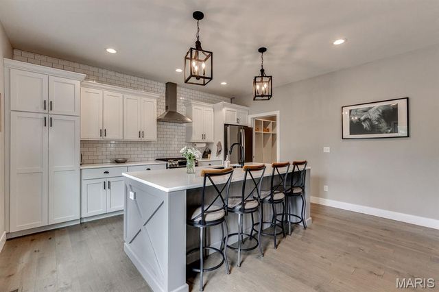 144 E Rose Hill Avenue, Kirkwood, MO 63122