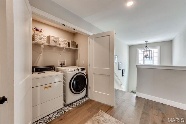 144 E Rose Hill Avenue, Kirkwood, MO 63122