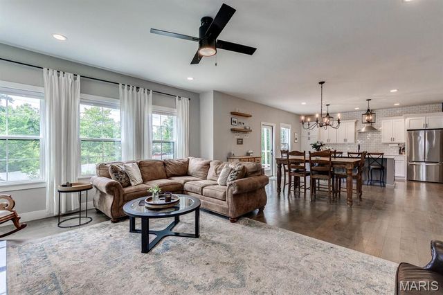 144 E Rose Hill Avenue, Kirkwood, MO 63122