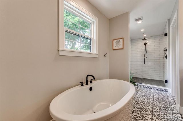 144 E Rose Hill Avenue, Kirkwood, MO 63122