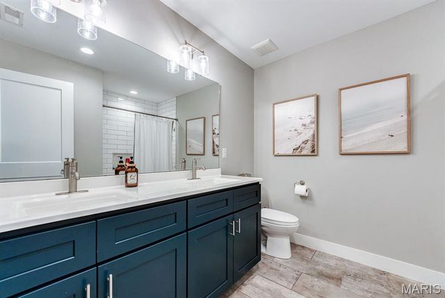 144 E Rose Hill Avenue, Kirkwood, MO 63122