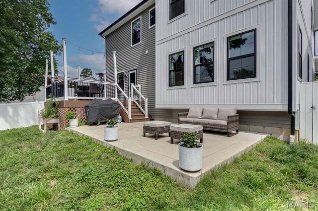 144 E Rose Hill Avenue, Kirkwood, MO 63122