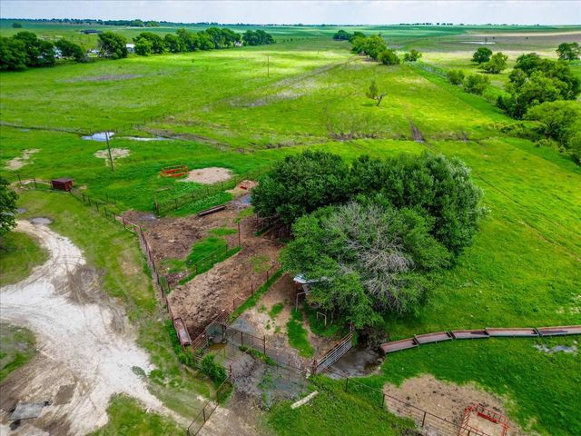 11436 St Hwy 171, Covington, TX 76636