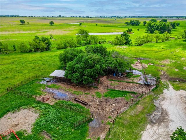 11436 St Hwy 171, Covington, TX 76636