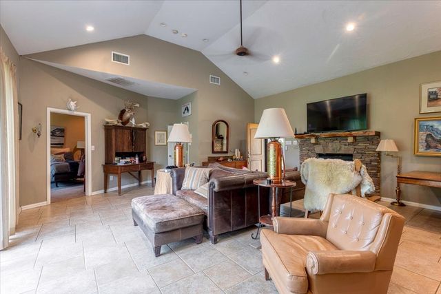 11436 St Hwy 171, Covington, TX 76636