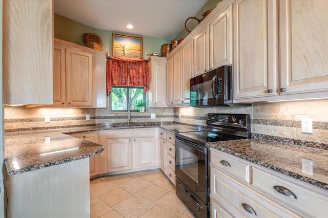 11436 St Hwy 171, Covington, TX 76636