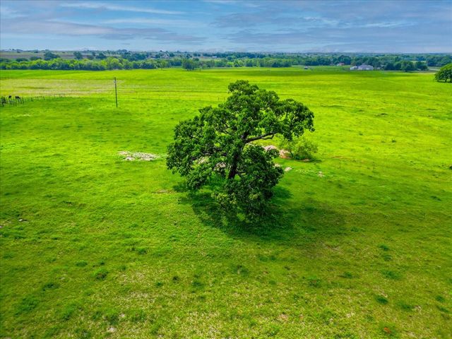 11436 St Hwy 171, Covington, TX 76636