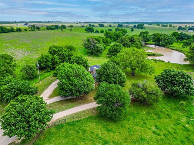 11436 St Hwy 171, Covington, TX 76636