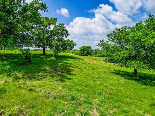 11436 St Hwy 171, Covington, TX 76636