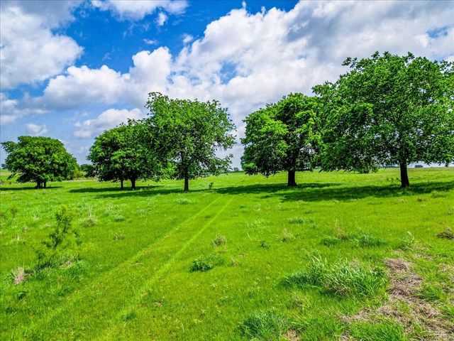 11436 St Hwy 171, Covington, TX 76636