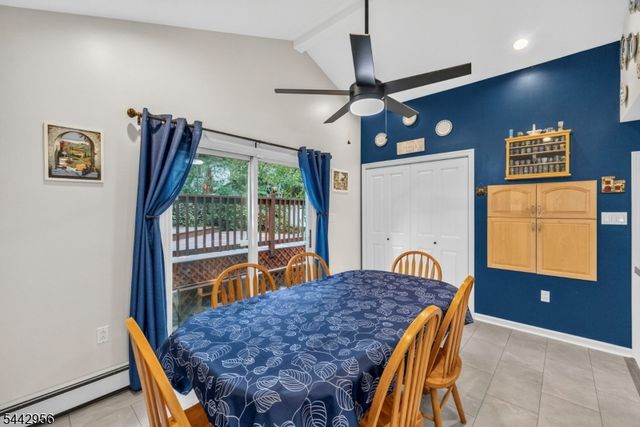 3 Elm Pl, Ringwood Boro, NJ 07456
