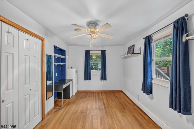 3 Elm Pl, Ringwood Boro, NJ 07456