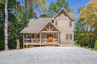 2743 Owls Cove Way, Sevierville, TN 37862