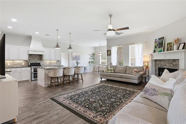 287 Appaloosa Drive, Blanchard, OK 73010
