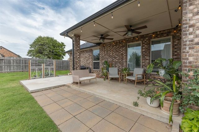 287 Appaloosa Drive, Blanchard, OK 73010