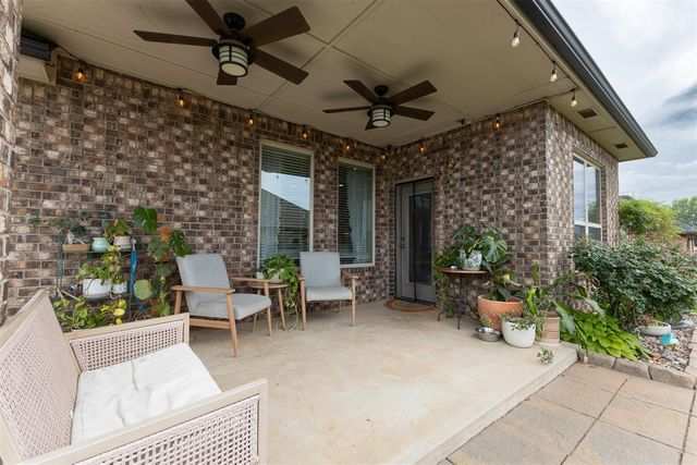 287 Appaloosa Drive, Blanchard, OK 73010