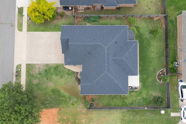 287 Appaloosa Drive, Blanchard, OK 73010
