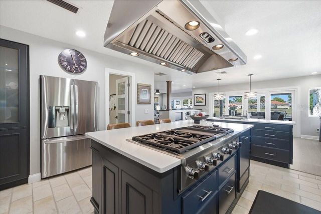 10705 CARROLLWOOD DRIVE, Tampa, FL 33618