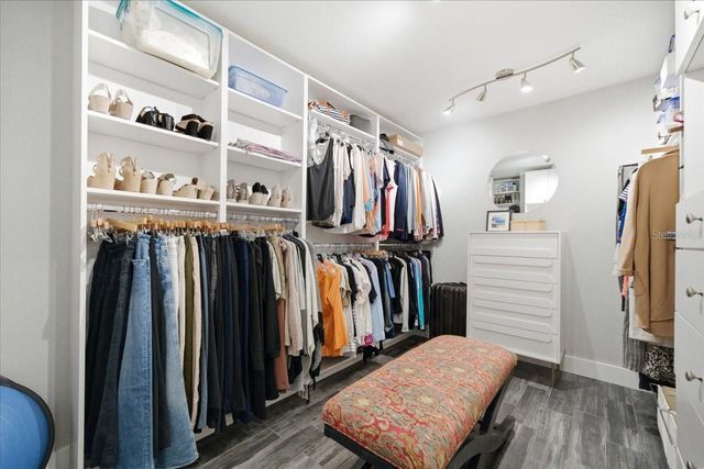 10705 CARROLLWOOD DRIVE, Tampa, FL 33618