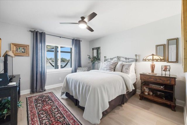 10705 CARROLLWOOD DRIVE, Tampa, FL 33618