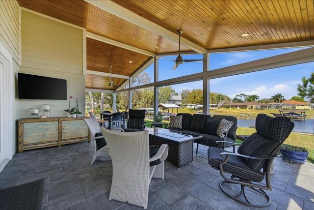 10705 CARROLLWOOD DRIVE, Tampa, FL 33618