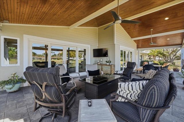 10705 CARROLLWOOD DRIVE, Tampa, FL 33618