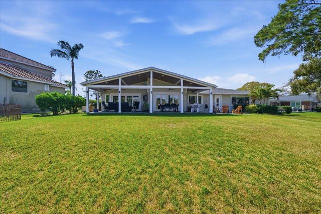 10705 CARROLLWOOD DRIVE, Tampa, FL 33618