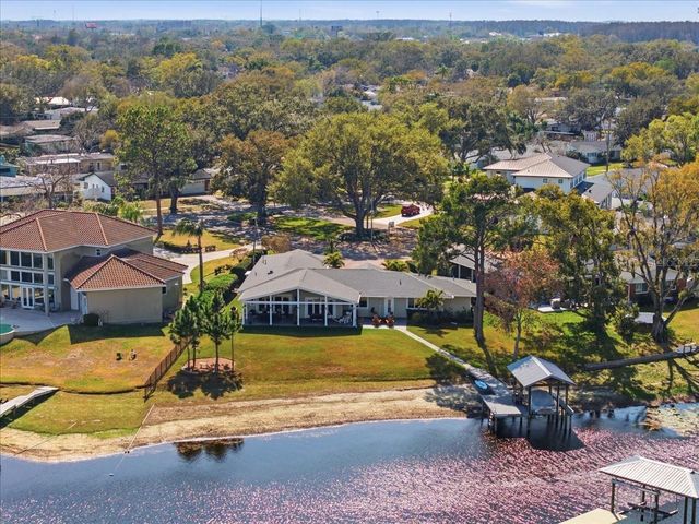 10705 CARROLLWOOD DRIVE, Tampa, FL 33618