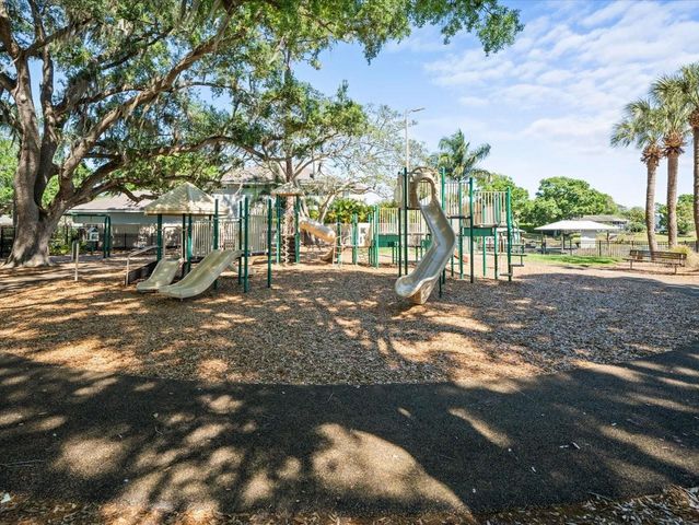 10705 CARROLLWOOD DRIVE, Tampa, FL 33618