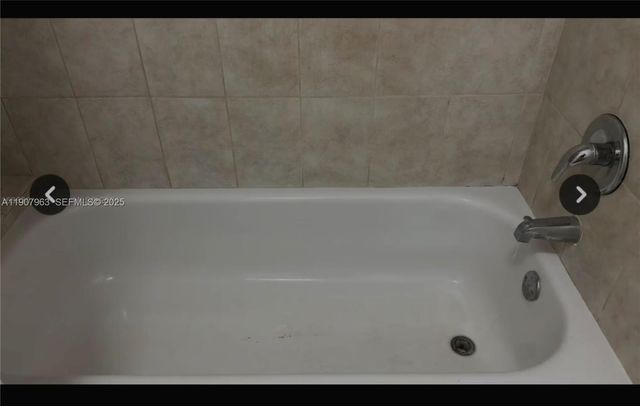 2952 NW 55th Avenue 2D, Lauderhill, FL 33313