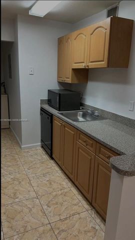 2952 NW 55th Avenue 2D, Lauderhill, FL 33313