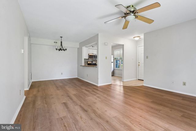 203A SEDGEFIELD DR, Mount Laurel, NJ 08054