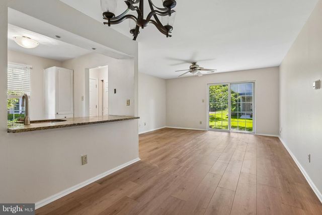203A SEDGEFIELD DR, Mount Laurel, NJ 08054