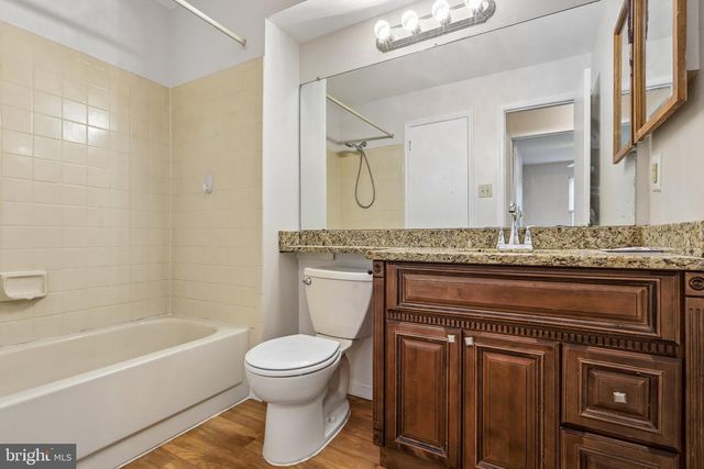 203A SEDGEFIELD DR, Mount Laurel, NJ 08054