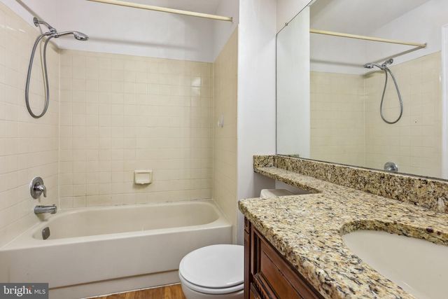 203A SEDGEFIELD DR, Mount Laurel, NJ 08054