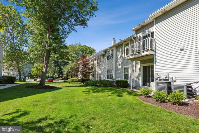 203A SEDGEFIELD DR, Mount Laurel, NJ 08054