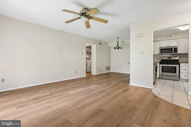 203A SEDGEFIELD DR, Mount Laurel, NJ 08054