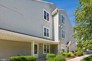 203A SEDGEFIELD DR, Mount Laurel, NJ 08054