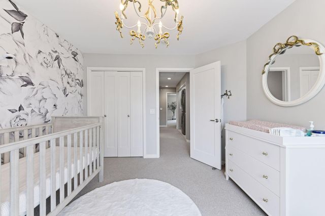 421 Willoughby Way W, Minnetonka, MN 55305