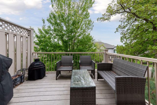 421 Willoughby Way W, Minnetonka, MN 55305