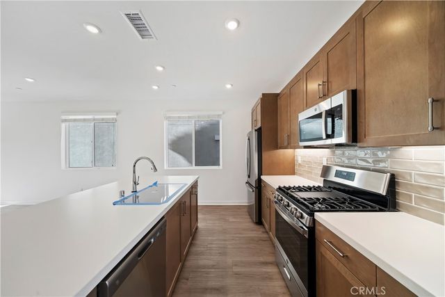 2590 Sprout Lane, Corona, CA 92883