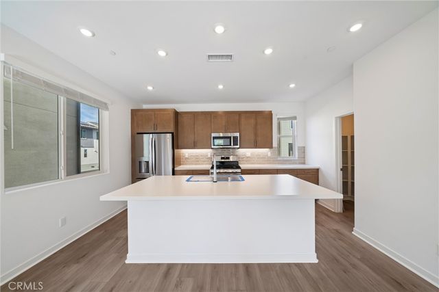 2590 Sprout Lane, Corona, CA 92883