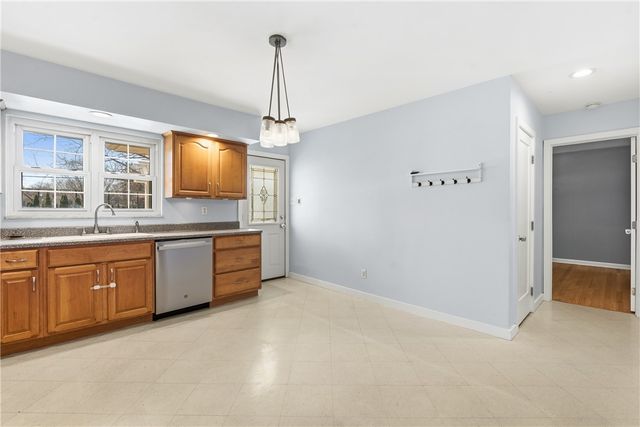 21 Collingwood Avenue, Oakwood, OH 45419