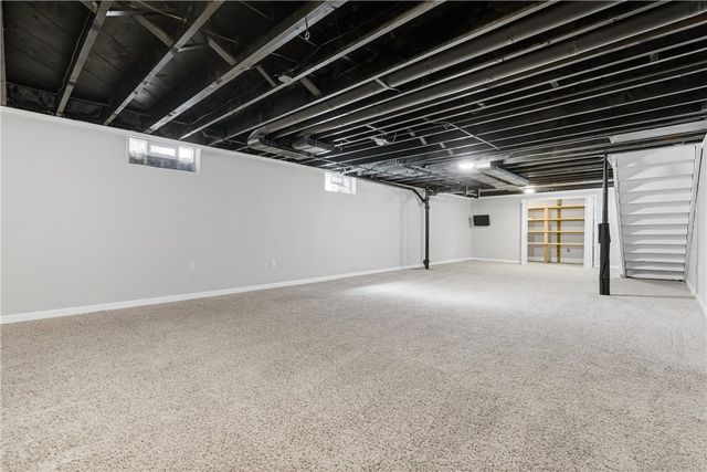 21 Collingwood Avenue, Oakwood, OH 45419