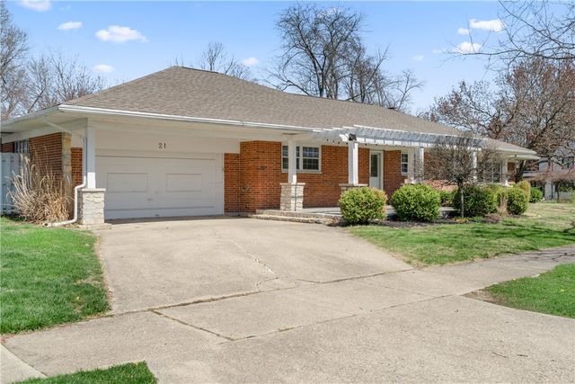 21 Collingwood Avenue, Oakwood, OH 45419