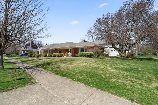 21 Collingwood Avenue, Oakwood, OH 45419
