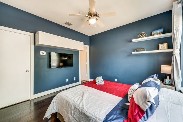 2718 Floyd Street, Dallas, TX 75204