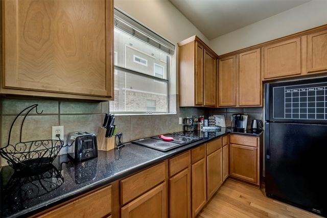 2718 Floyd Street, Dallas, TX 75204