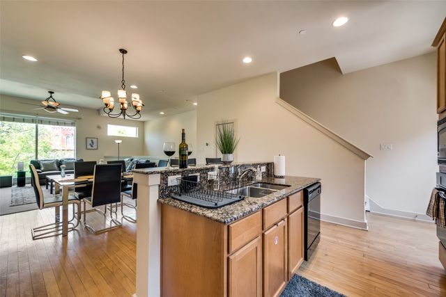 2718 Floyd Street, Dallas, TX 75204