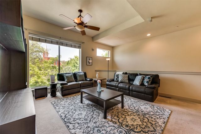 2718 Floyd Street, Dallas, TX 75204